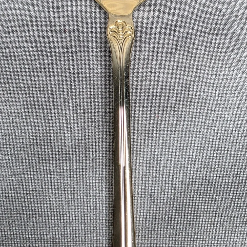 (X12) International Silver INS398 Gold Electroplate 6 5/8